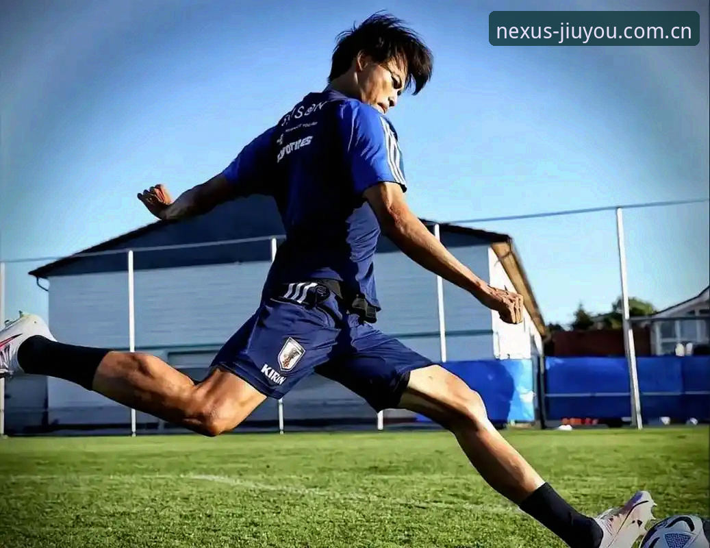 日本队封闭热身2-1拿下U19，森保一这波操作你看懂了吗